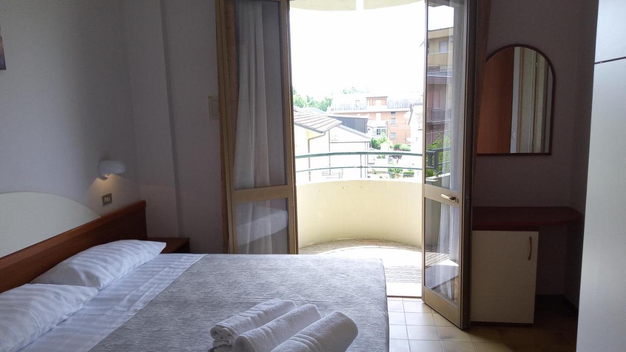 Hotel Meeting Beach Bellaria-Igea Marina Buitenkant foto