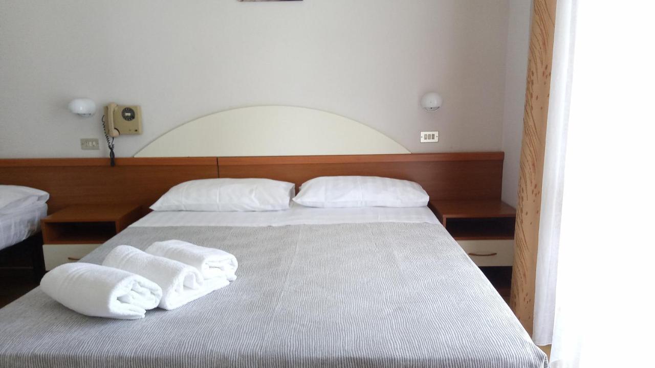 Hotel Meeting Beach Bellaria-Igea Marina Buitenkant foto