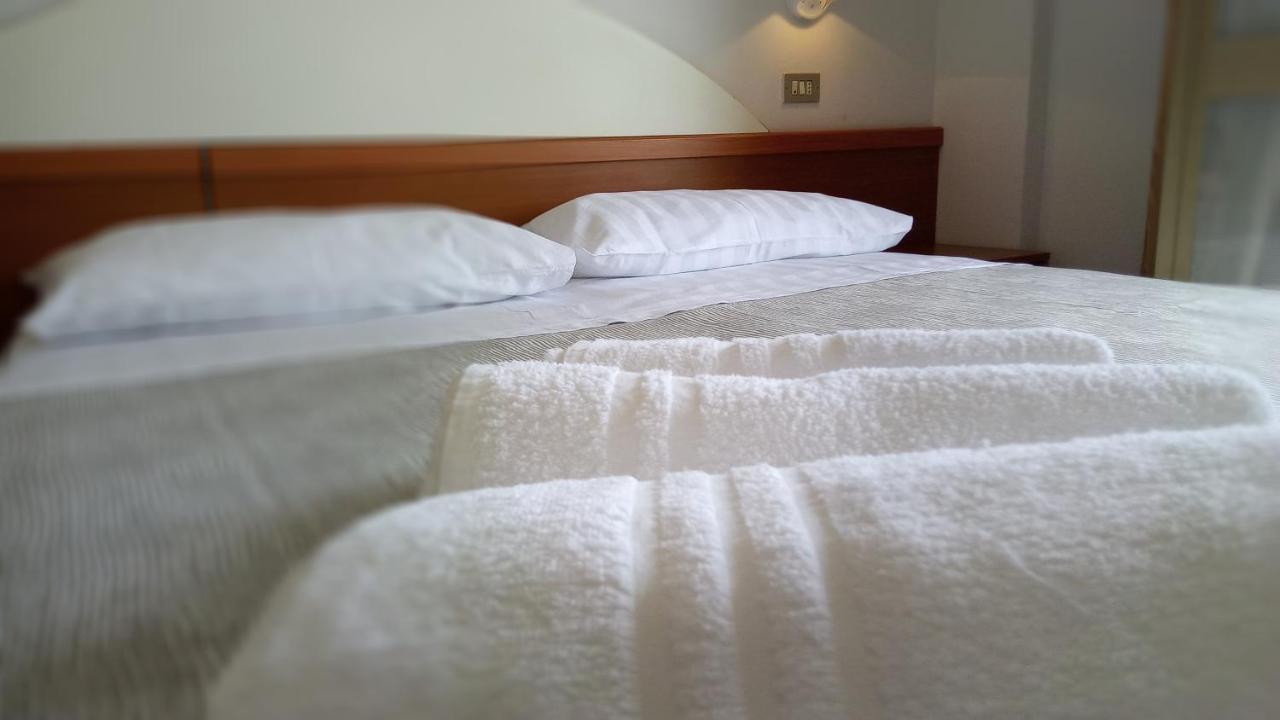 Hotel Meeting Beach Bellaria-Igea Marina Buitenkant foto