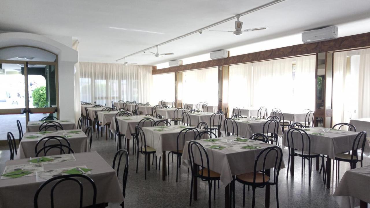 Hotel Meeting Beach Bellaria-Igea Marina Buitenkant foto